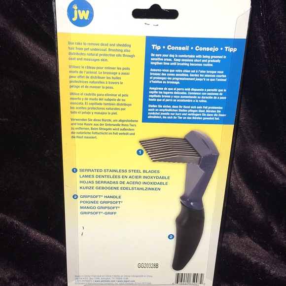 JW Pet Dematting rake - Picture 2 of 3